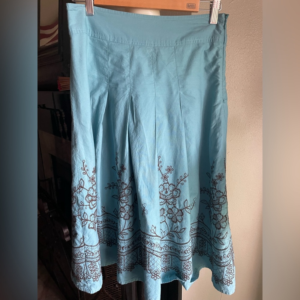 Chocolate USA Brand A-Line embroidered pleated skirt